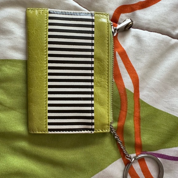 NWOT Henri Bendel Striped Mini Leather CoinPurse/CardHolder & keychain! ๐คฉ๐๐ค๐ฉท๐ค๐คฉ - Picture 3 of 7